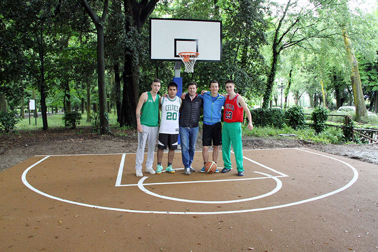 UFFICIO STAMPA COMUNE DI FIRENZEINAUGURAZIONE DELLA NUOVA AREA LUDICA PER BAMBINI E LO STREET BASKET cge fotogiornalismo